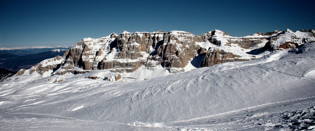 Trentino Con Le Ciaspole La Via Dei Fevri Con Vista Sulle Dolomiti Di