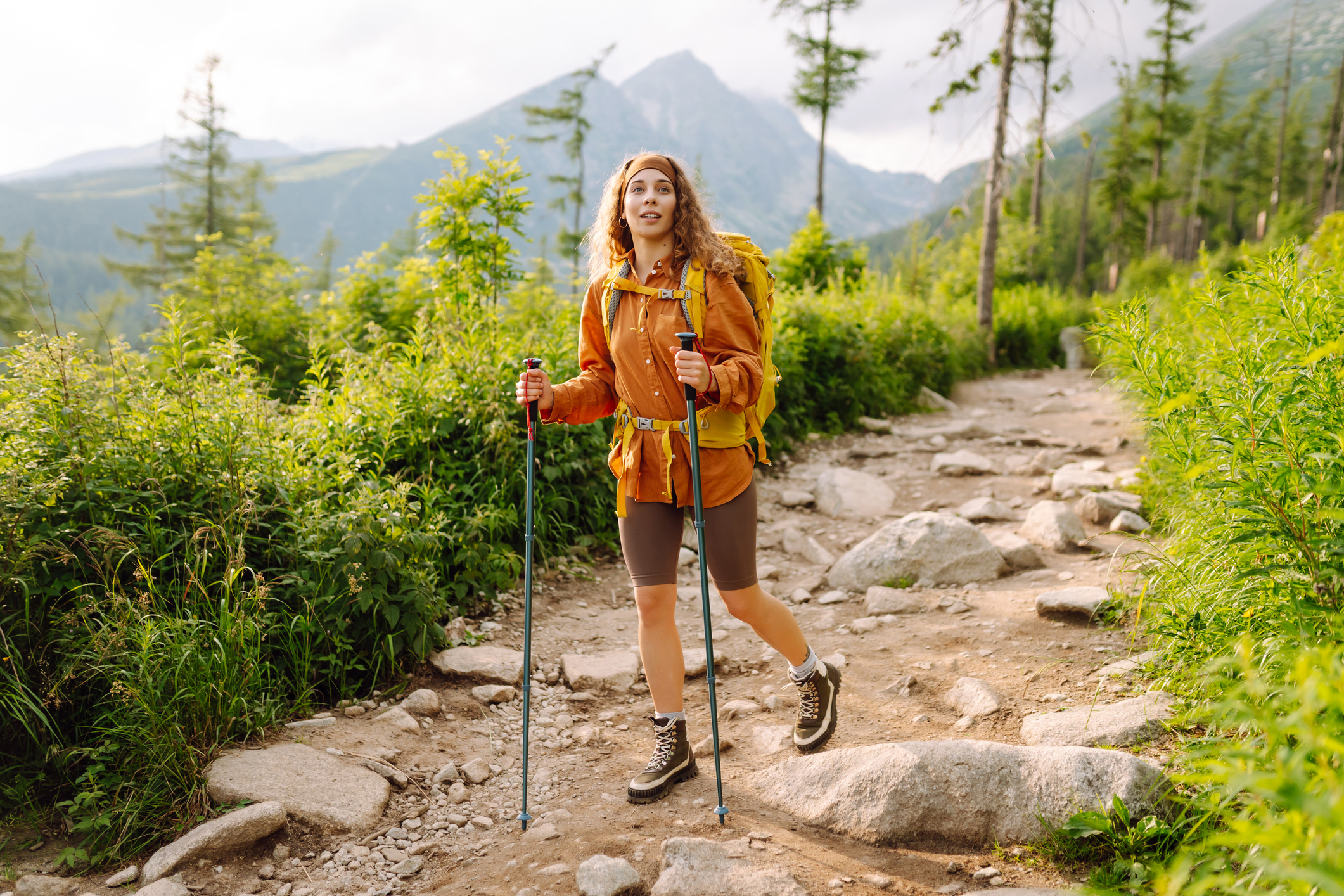 Come vestirsi per i trekking estivi l abbigliamento giusto per il caldo